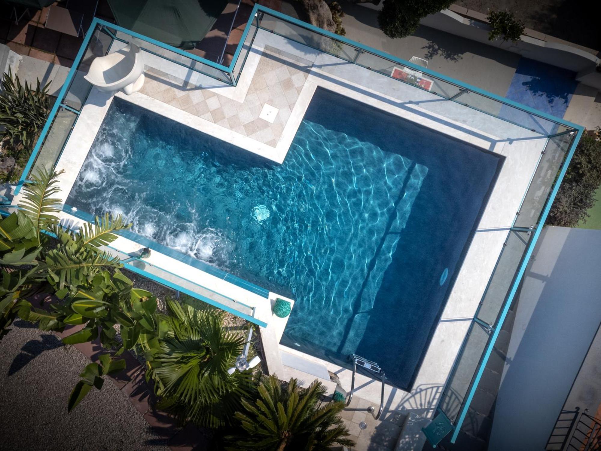 Villa Islamorada Pool And Sea View มัสซาลูเบรนเซ ภายนอก รูปภาพ